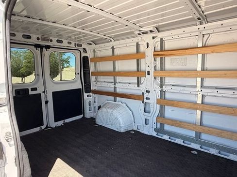 Used 2025 RAM ProMaster 2500 w/ U-Haul Equipment Group FWD image 14