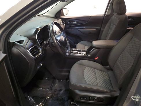 Used 2019 Chevrolet Equinox LT w/ Sun & Navigation Package AWD/4WD image 10