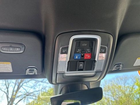 Used 2023 RAM 1500 Laramie AWD/4WD image 13