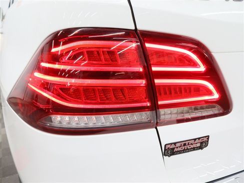 Used 2019 Mercedes-Benz GLE 400 4MATIC image 9