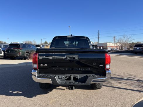 Used 2019 Toyota Tacoma SR5 image 11