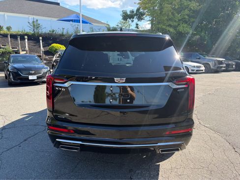 Used 2025 Cadillac XT6 Premium Luxury AWD/4WD image 6