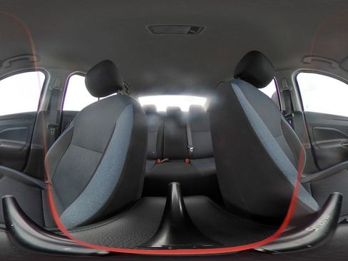 Used 2025 Nissan Versa SV image 37