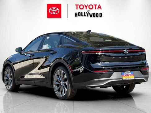 New 2026 Toyota Crown AWD/4WD image 6