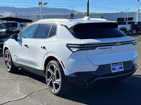 New 2026 Chevrolet Equinox EV LT w/ Convenience Package II image 7