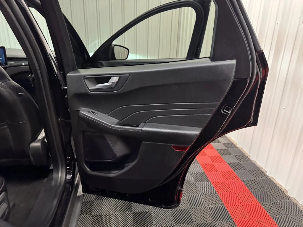 Used 2024 Ford Escape ST-Line w/ Tech Pack #1 AWD/4WD image 42