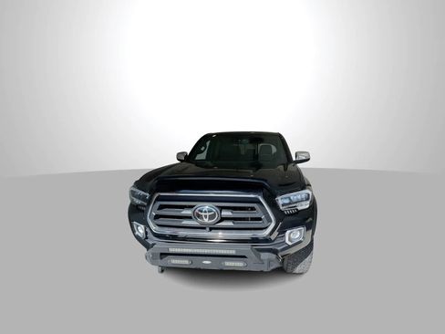 Used 2021 Toyota Tacoma Limited AWD/4WD image 3
