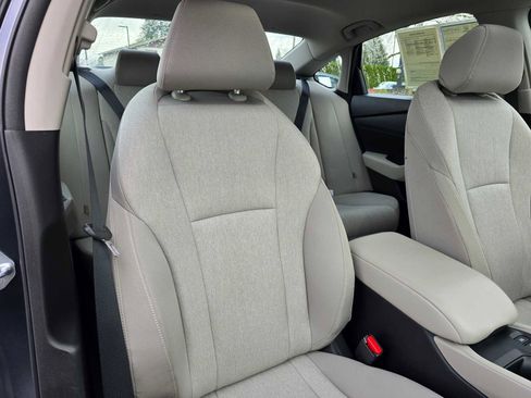 Certified 2024 Honda Accord EX image 11