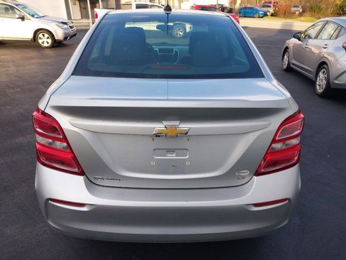 Used 2018 Chevrolet Sonic LT image 4