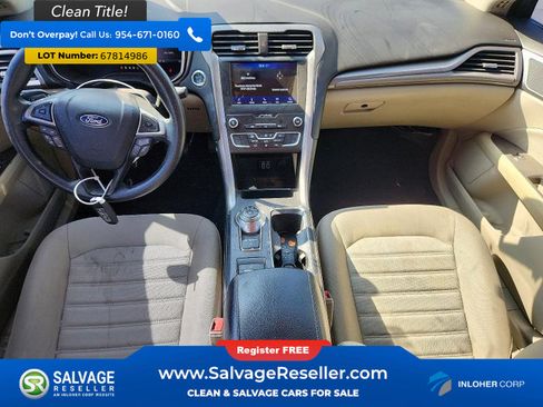 Used 2020 Ford Fusion SE FWD image 11