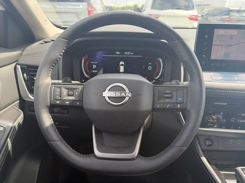 Used 2026 Nissan Rogue Platinum w/ Platinum Premium Package AWD/4WD image 15