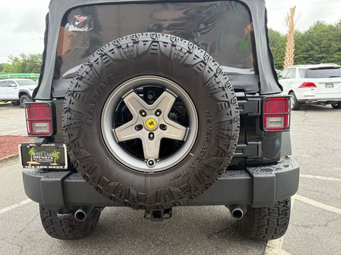 Used 2012 Jeep Wrangler Unlimited Sport AWD/4WD image 22