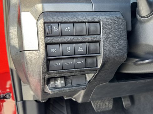 New 2025 Toyota Tacoma TRD Off-Road image 17