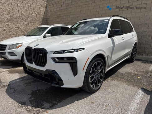Used 2026 BMW X7 M60i w/ Executive Package AWD/4WD image 1