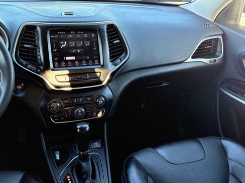 Used 2022 Jeep Cherokee Latitude Lux image 15