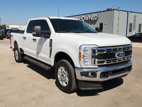 Used 2025 Ford F250 XLT w/ FX4 Off-Road Package AWD/4WD image 5