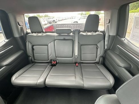 Used 2024 GMC Sierra 1500 SLT w/ SLT Premium Package AWD/4WD image 20