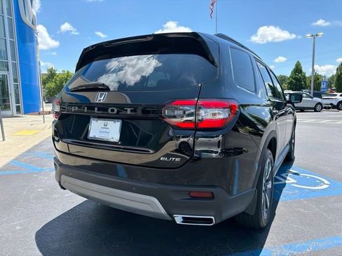 Used 2024 Honda Pilot Elite image 6