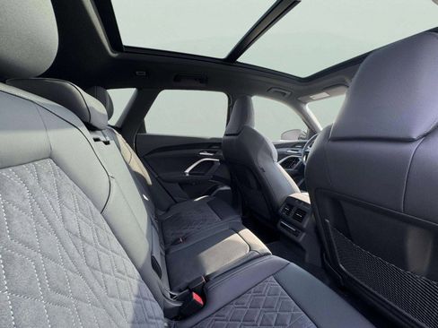 New 2025 Audi SQ5 Premium Plus image 21