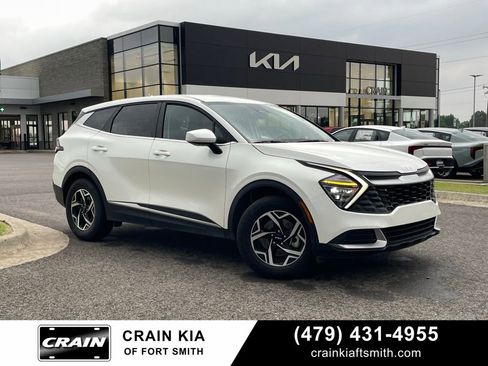 Certified 2024 Kia Sportage LX FWD image 1