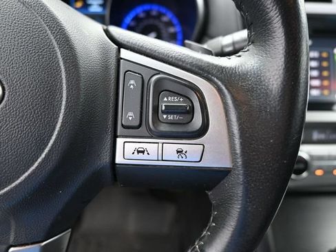 Used 2017 Subaru Outback 2.5i Limited AWD/4WD image 21