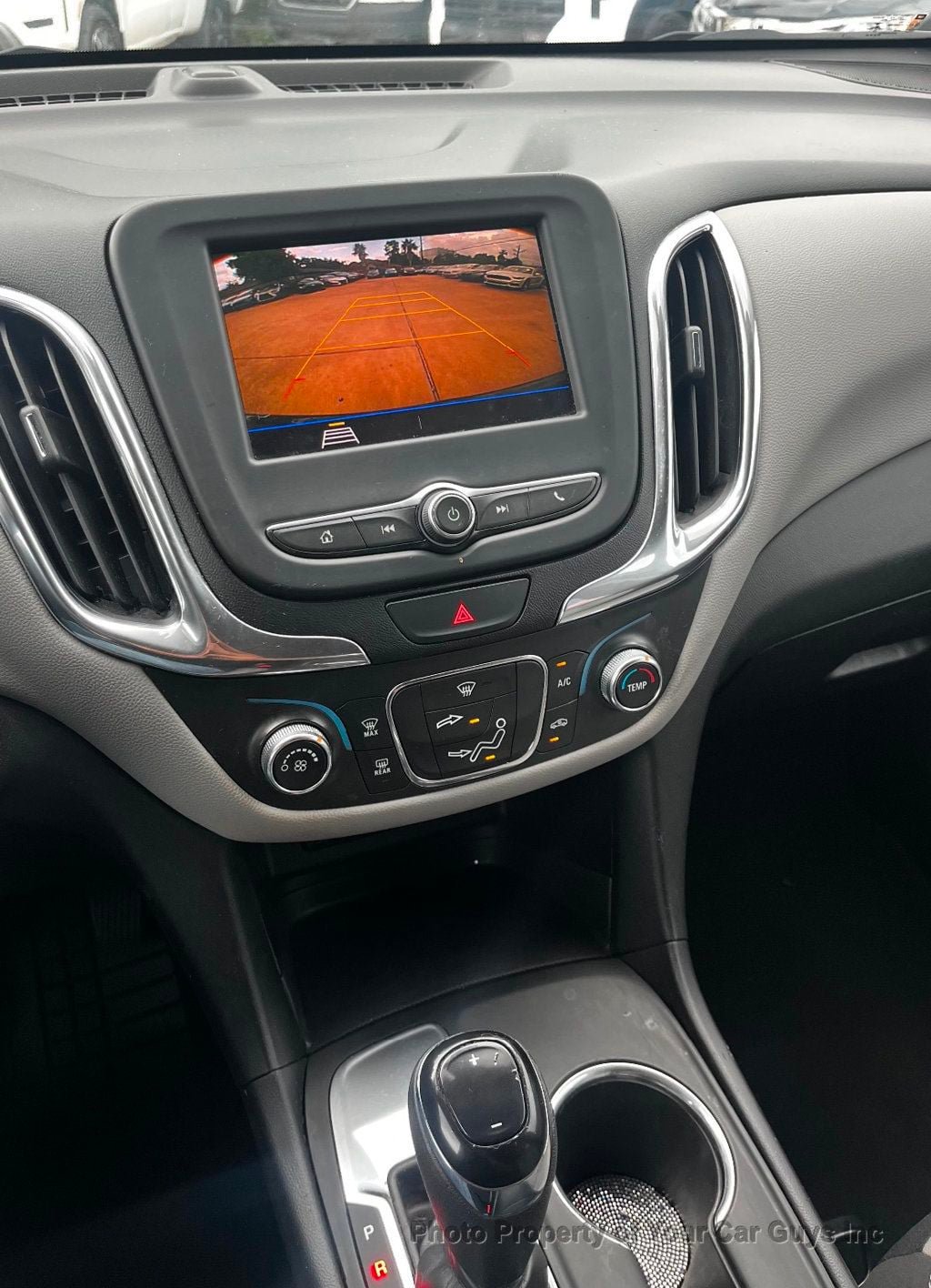 Used 2020 Chevrolet Equinox LS w/ LS Convenience Package FWD image 22