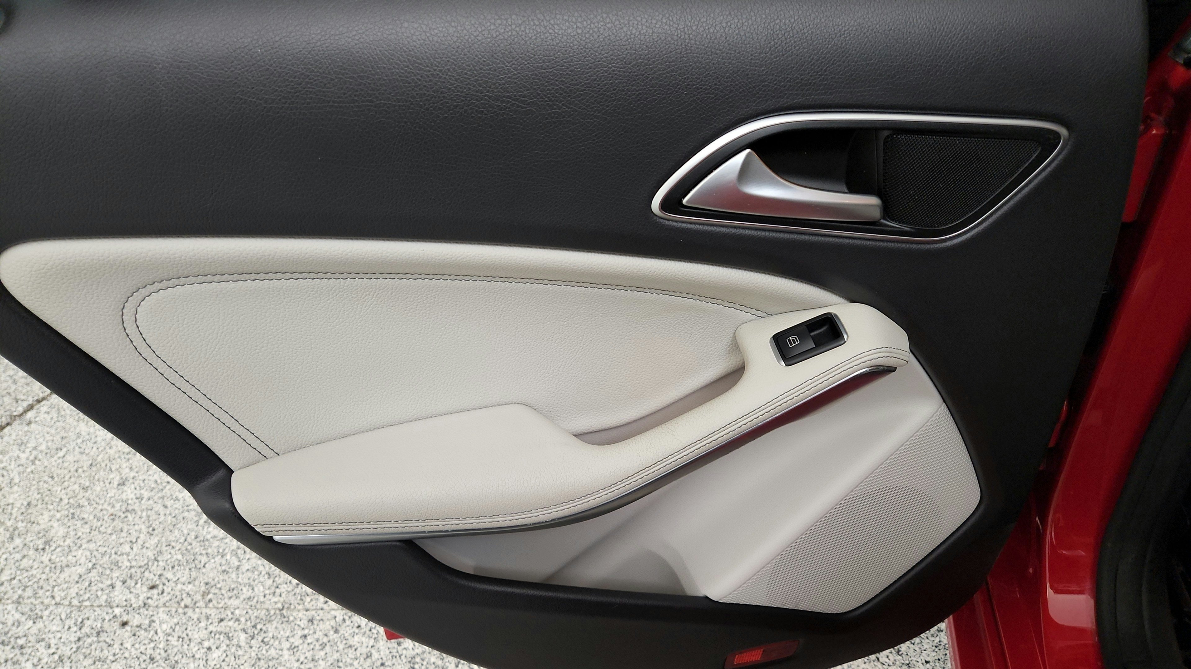 Used 2014 Mercedes-Benz CLA 250 4MATIC image 28