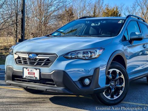 Used 2023 Subaru Crosstrek 2.0i Premium image 2
