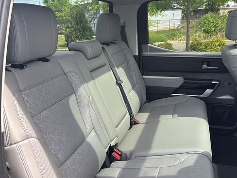Used 2022 Toyota Tundra Limited AWD/4WD image 16