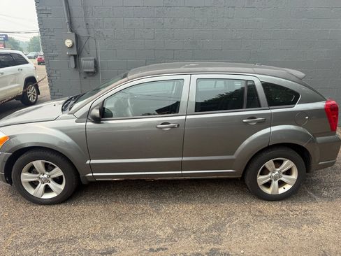 Used 2011 Dodge Caliber Mainstreet w/ Driver Convenience Group FWD image 4