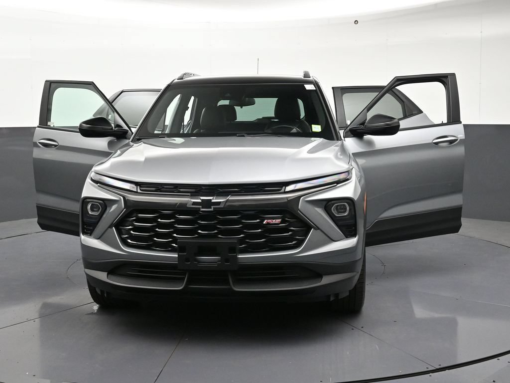 Used 2025 Chevrolet TrailBlazer RS w/ Driver Confidence Package AWD/4WD image 37