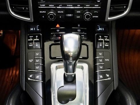 Used 2013 Porsche Cayenne S AWD/4WD image 15