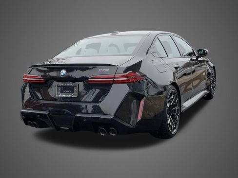 New 2026 BMW M5 w/ Carbon Package image 6