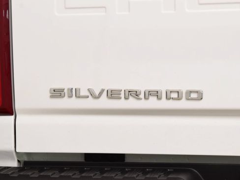 Used 2024 Chevrolet Silverado 3500 LTZ w/ LTZ Convenience Package AWD/4WD image 24