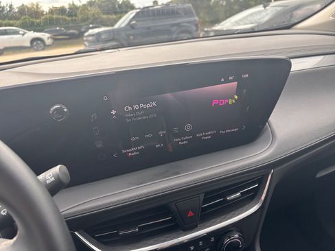 Used 2025 Buick Encore GX Preferred image 21