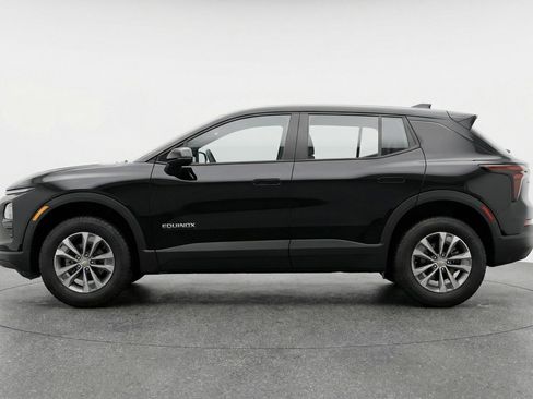 Used 2025 Chevrolet Equinox LT FWD image 5