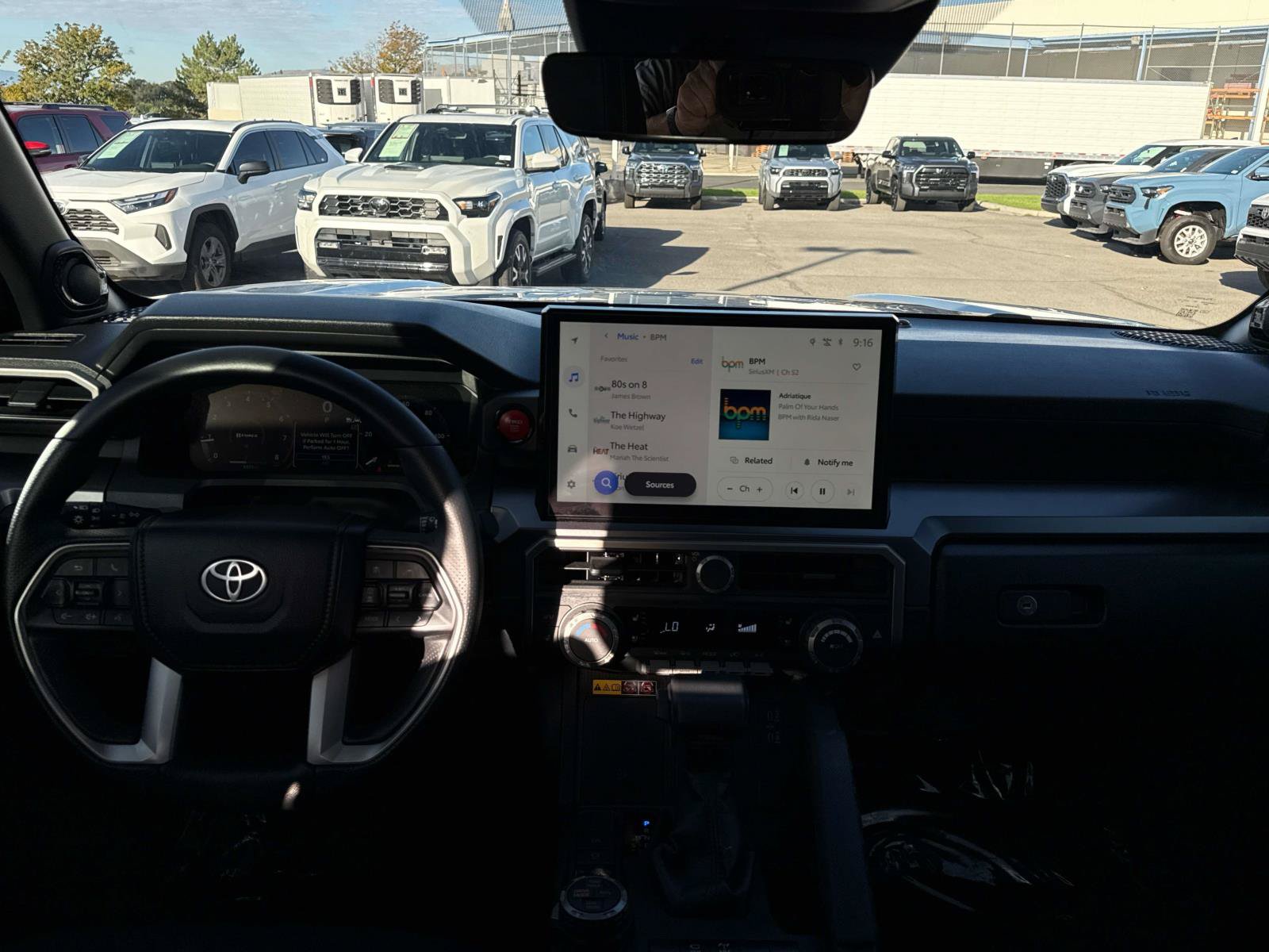 Used 2025 Toyota 4Runner TRD Off-Road Premium AWD/4WD image 15