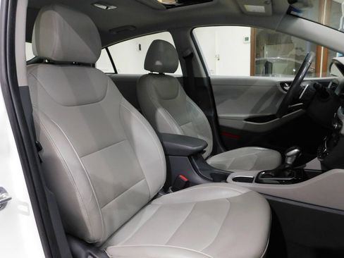 Used 2018 Hyundai Ioniq Limited FWD image 96