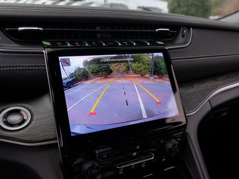New 2025 Jeep Grand Cherokee L Limited AWD/4WD image 26
