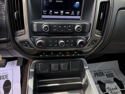 Used 2017 Chevrolet Silverado 1500 High Country image 17