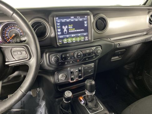 Used 2022 Jeep Wrangler Unlimited Sport AWD/4WD image 28