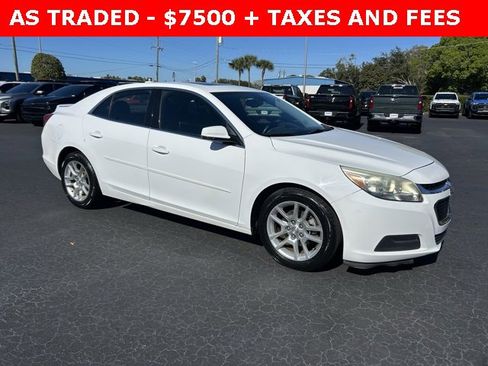 Used 2015 Chevrolet Malibu LT w/ Power Convenience Package image 1