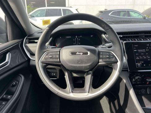 Used 2023 Jeep Grand Cherokee L Laredo w/ Luxury Tech Group I image 12