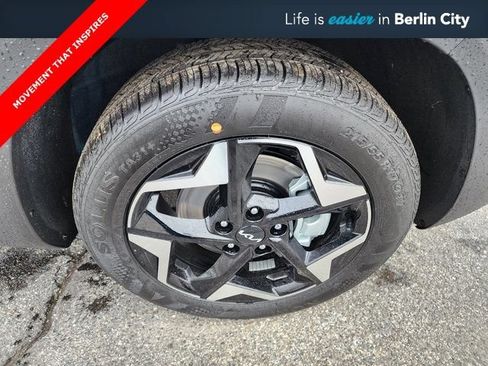 New 2026 Kia Seltos EX AWD/4WD image 11