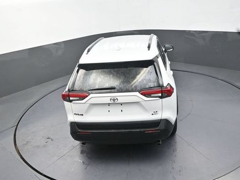 Used 2025 Toyota RAV4 LE AWD/4WD image 28