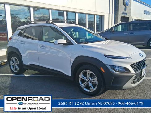 Used 2023 Hyundai Kona SEL image 1