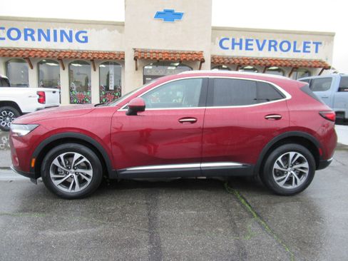 Used 2023 Buick Envision Essence image 2