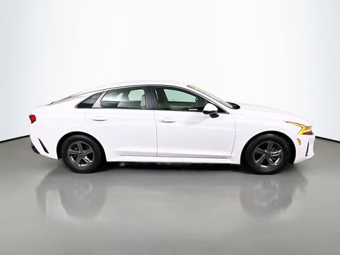 Used 2021 Kia K5 LXS image 3