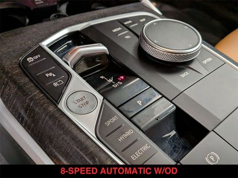 Certified 2023 BMW 330e xDrive w/ Driving Assistance Package image 5