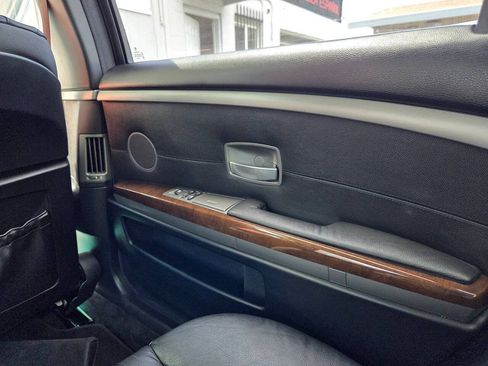 Used 2005 BMW 745Li RWD image 39